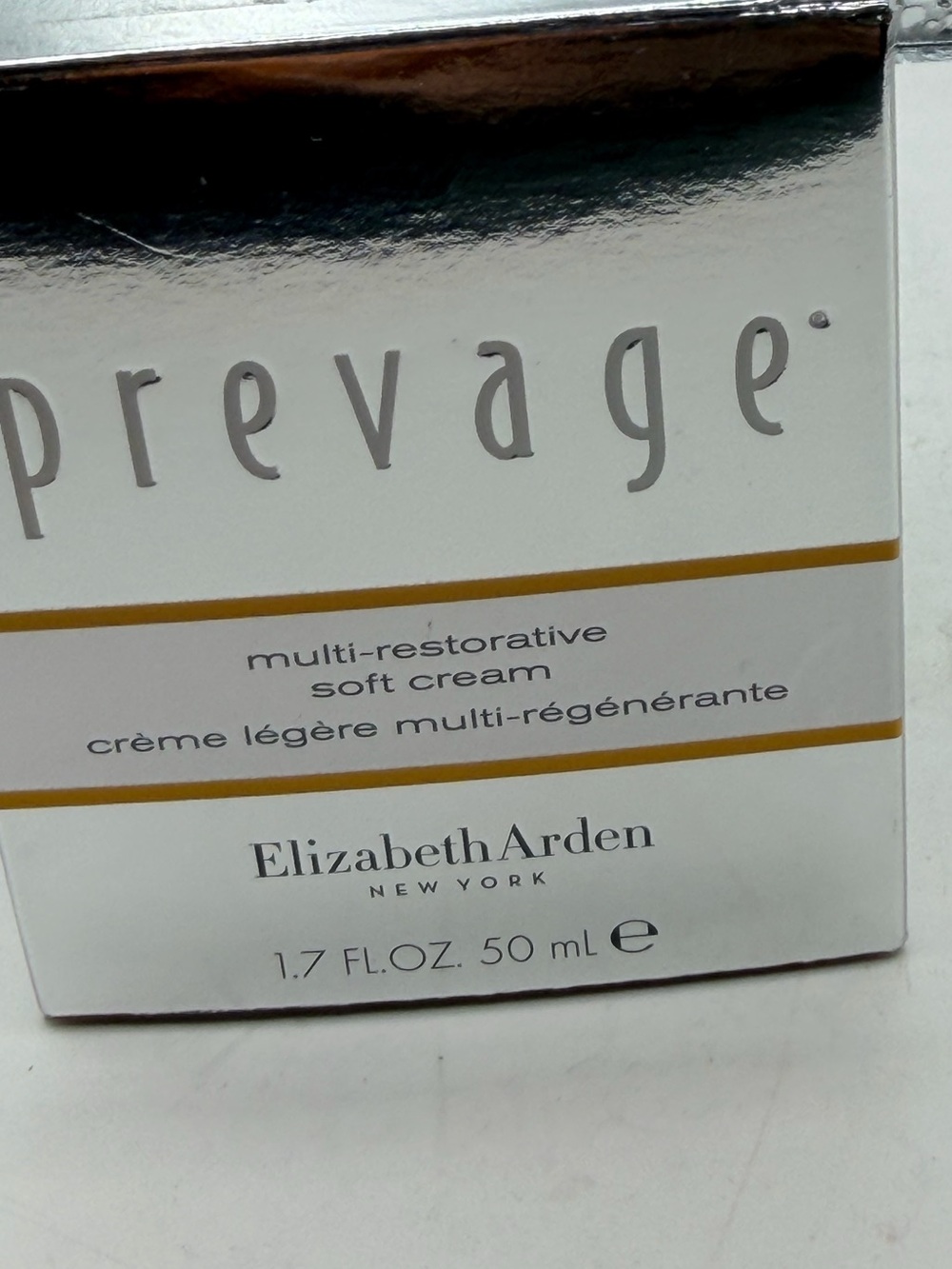 Elizabeth Arden Prevage Multi-restorative Soft Cream - White & Gold